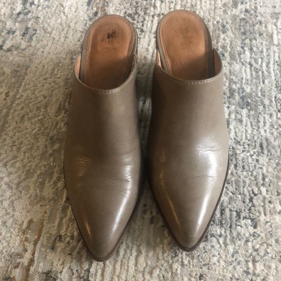 Frye Flynn Pointed Toe Block Heel Mules Grey  Tumbled Italian Leather 10M - Picture 4 of 12